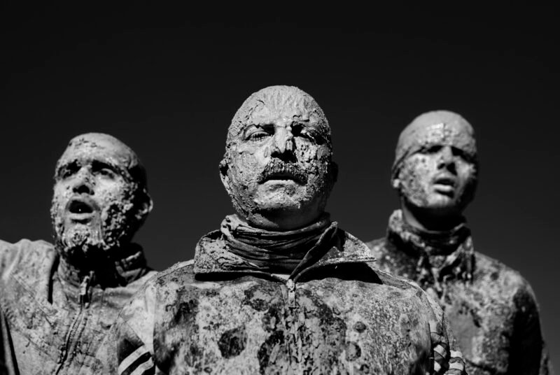 Ebrahim Noroozi - Mourners II