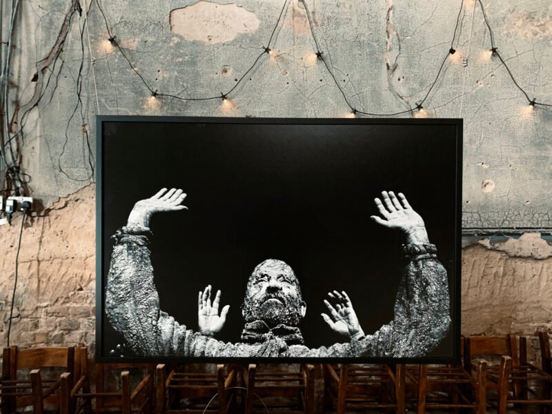 Mouners_01_exhibited Ebrahim Noroozi - Mourners I